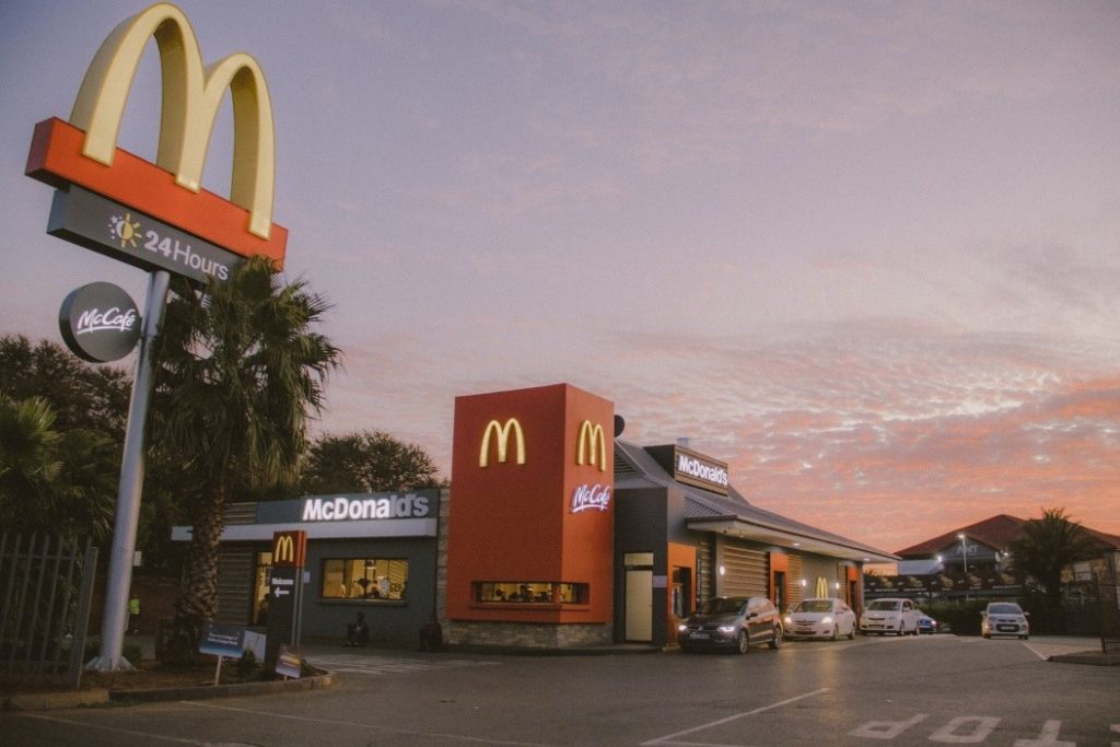 This is America: Pregnant Florida Gen Z Woman Assaults McDonald’s Employee, Twerks on Way Out