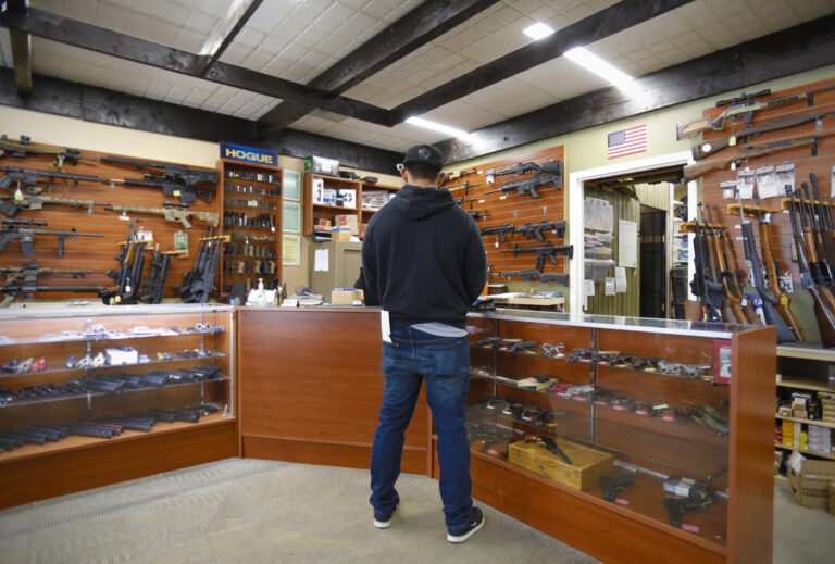 Three-day waiting period for gun purchases proposed