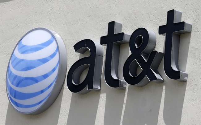 AT&T, Verizon, T-Mobile Outages Fuel Speculation