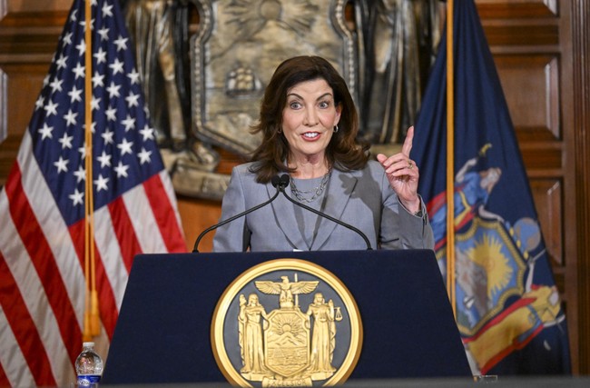 "Get Her Outta Here:' Kathy Hochul Told to Leave Slain NYPD Officer's Wake