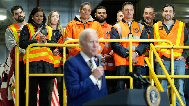 Bidenomics: A Million Fewer Native-Born U.S. Workers Since Last Year