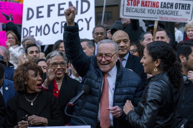 Shortsighted, Long-Winded, and Perennially Clueless: 2025 Dems Are Impossible to Embarrass