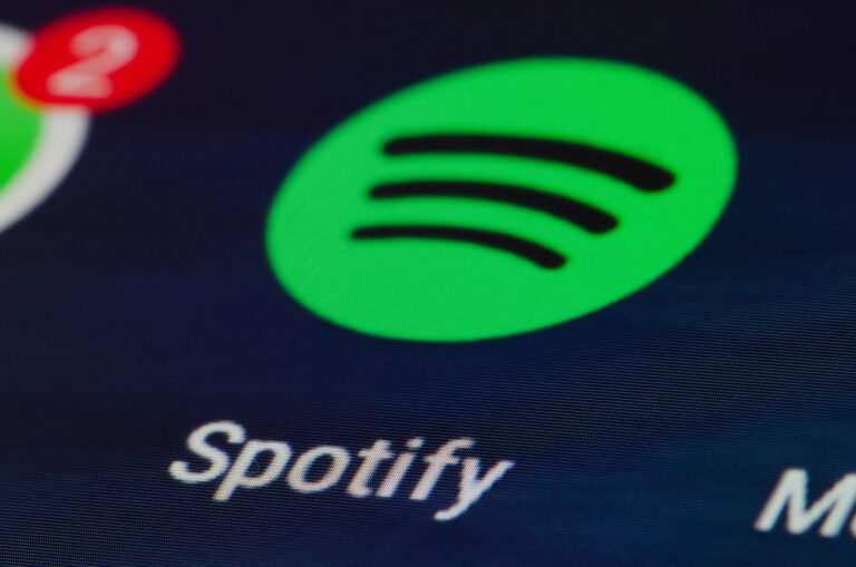 Video: Joe Rogan reveals 2 fmr. presidents called Spotify amid Covid controversy: Report